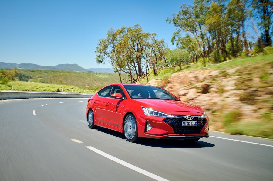  Hyundai Elantra Sport Premium (AD) 2019 года  (AU) (фото 4 из 15)